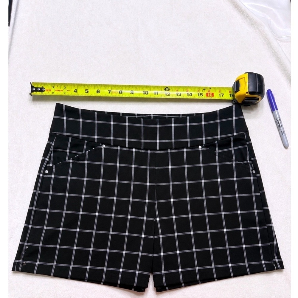 INC International Concepts Womens Black White Plaid Pull On Shorts Size 14